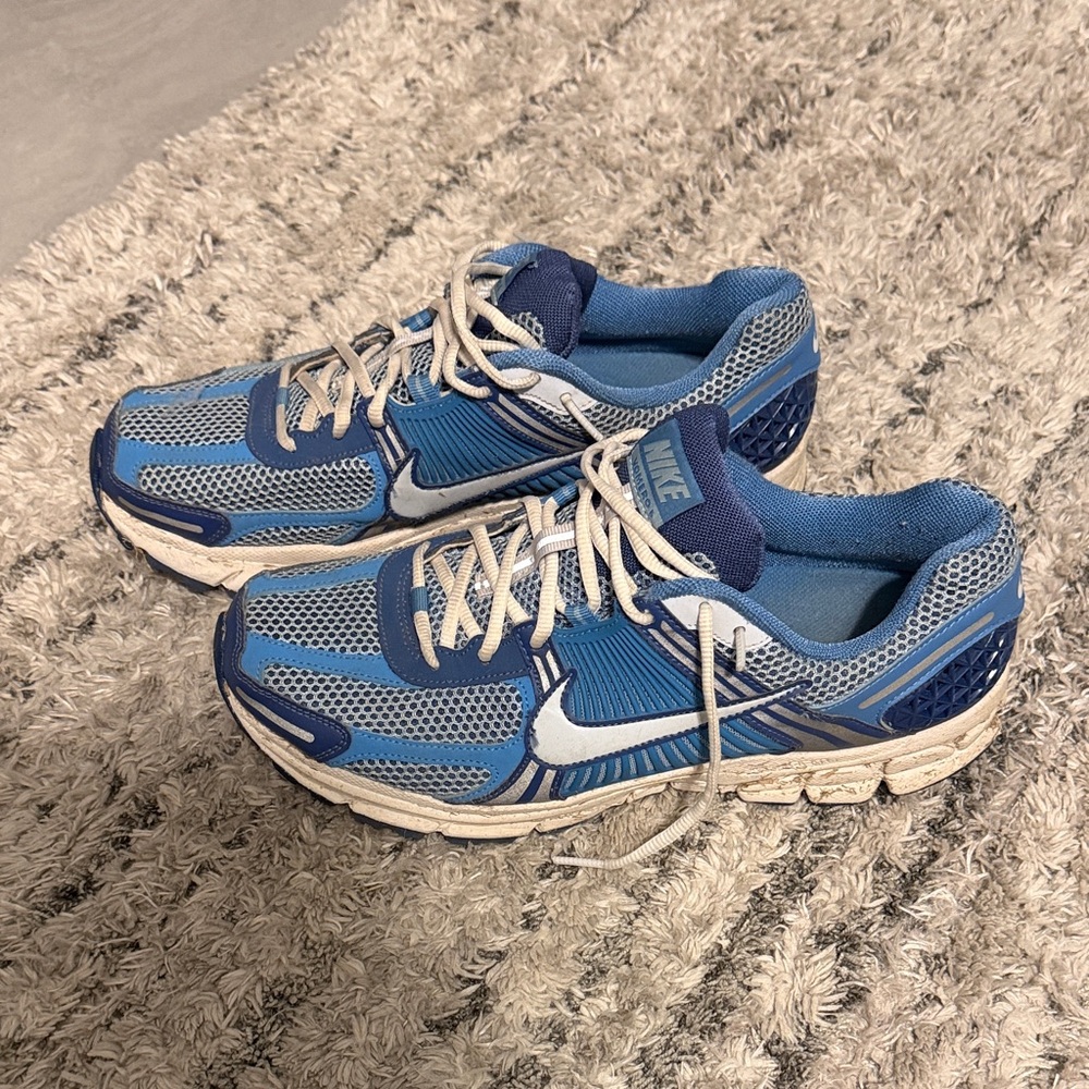 Blue Vomero